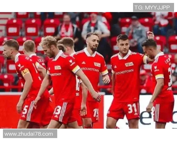 广州与杭州足球队赛后分析：力量对决与战术博弈的深度剖析